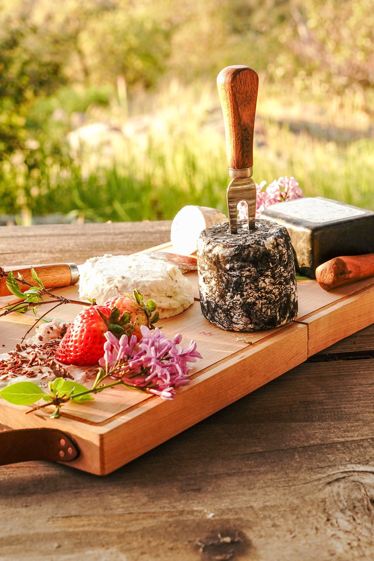 Acacia Folding Cheese Board with Webbing Handles