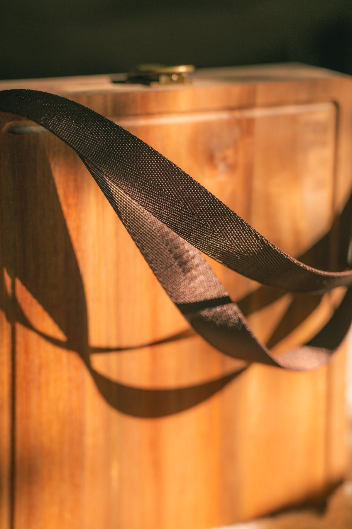 Acacia Folding Cheese Board with Webbing Handles
