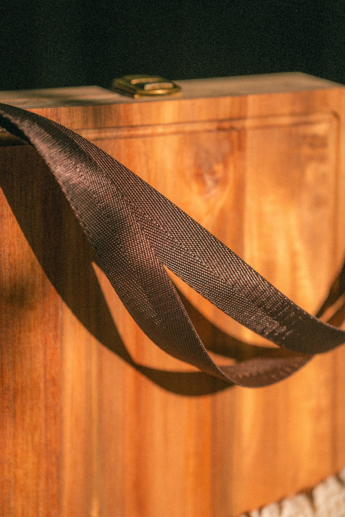 Acacia Folding Cheese Board with Webbing Handles