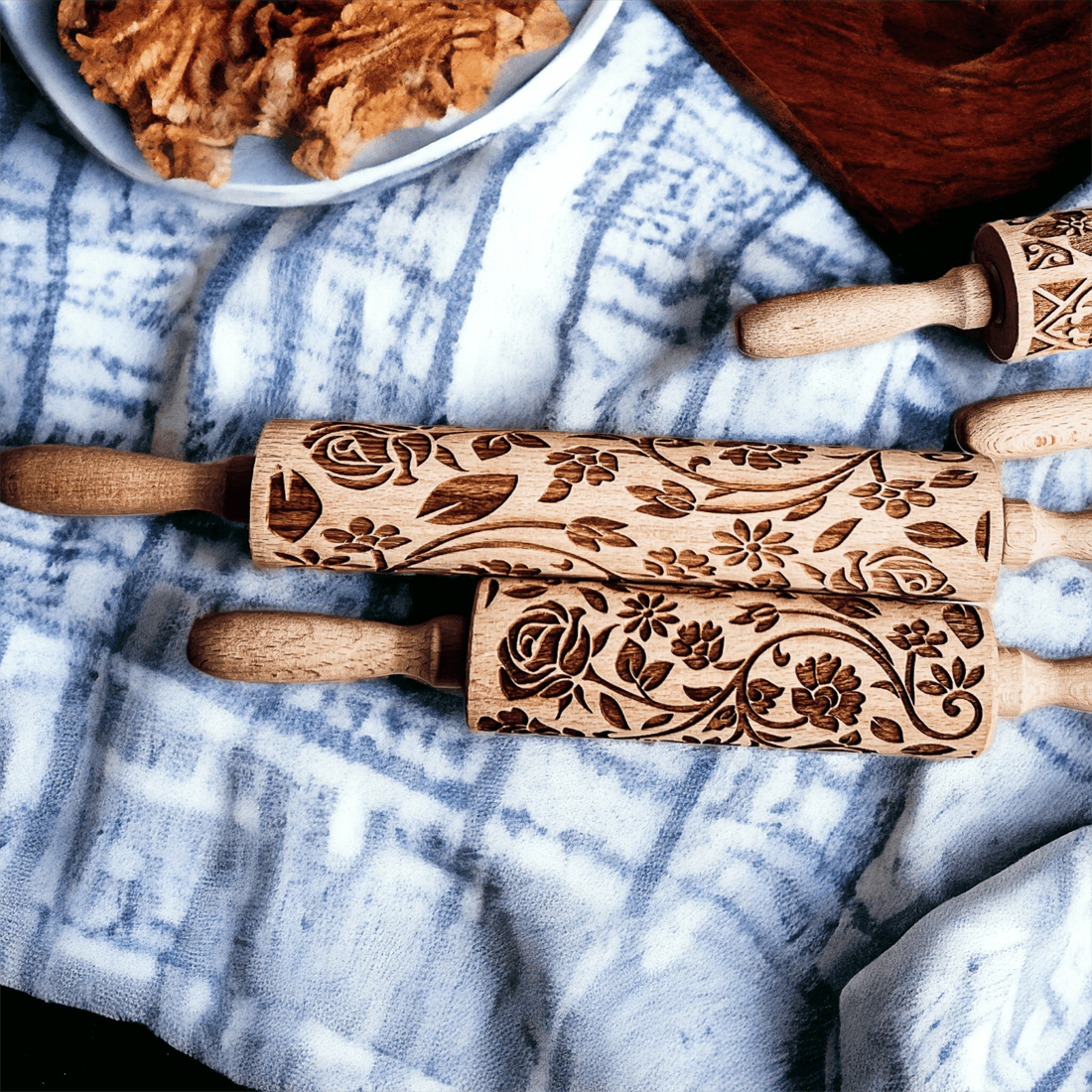 Decorative Embossed Wooden Rolling Pins for Baking