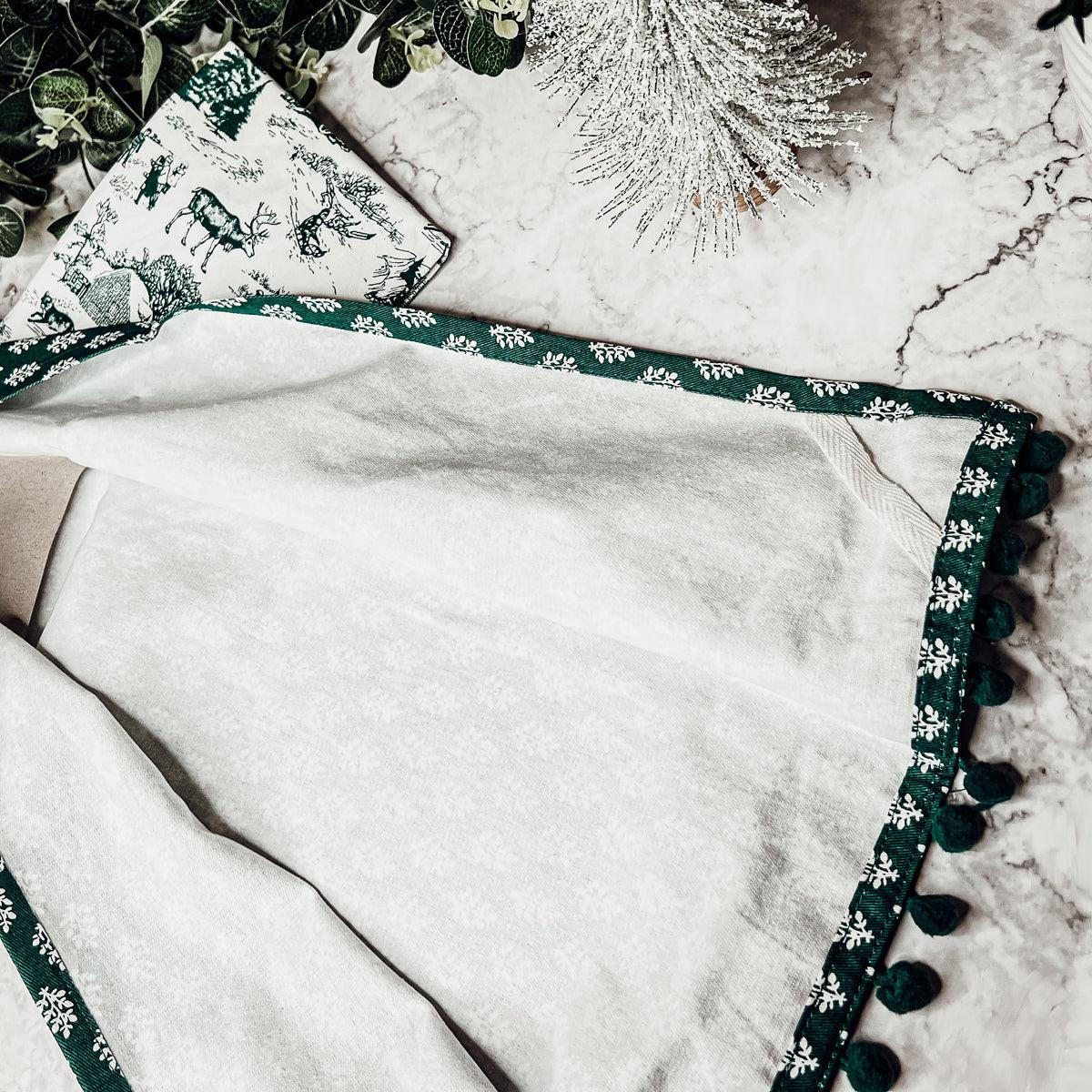 Forest Green Christmas Dish Towels – Set of 2
