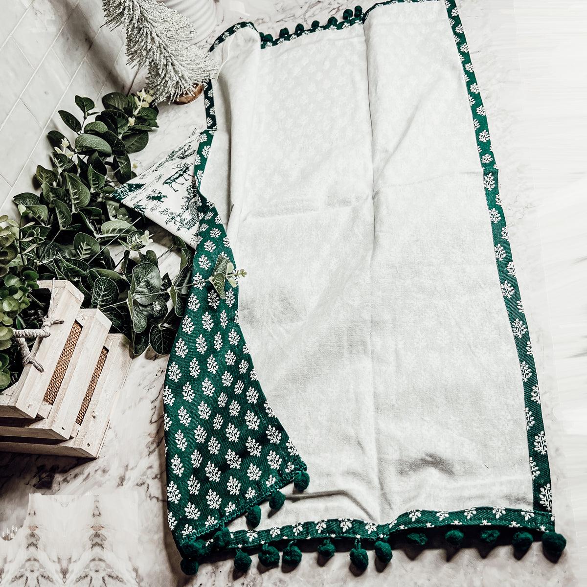 Forest Green Christmas Dish Towels – Set of 2