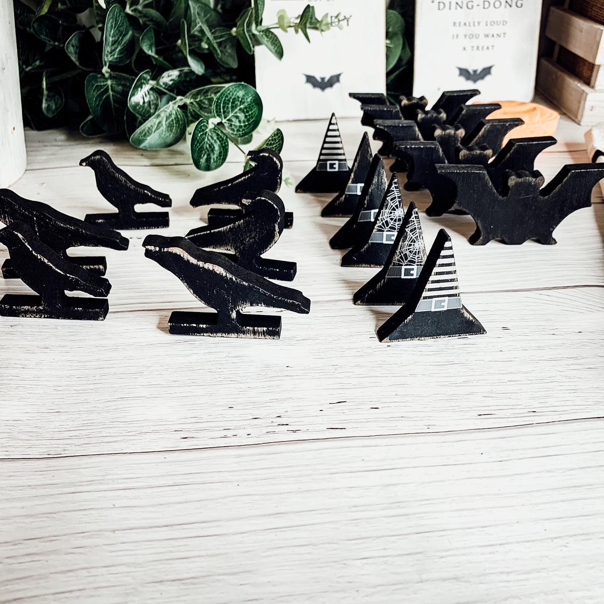 Spooky Little Wooden Halloween Decor – 6 Piece Set