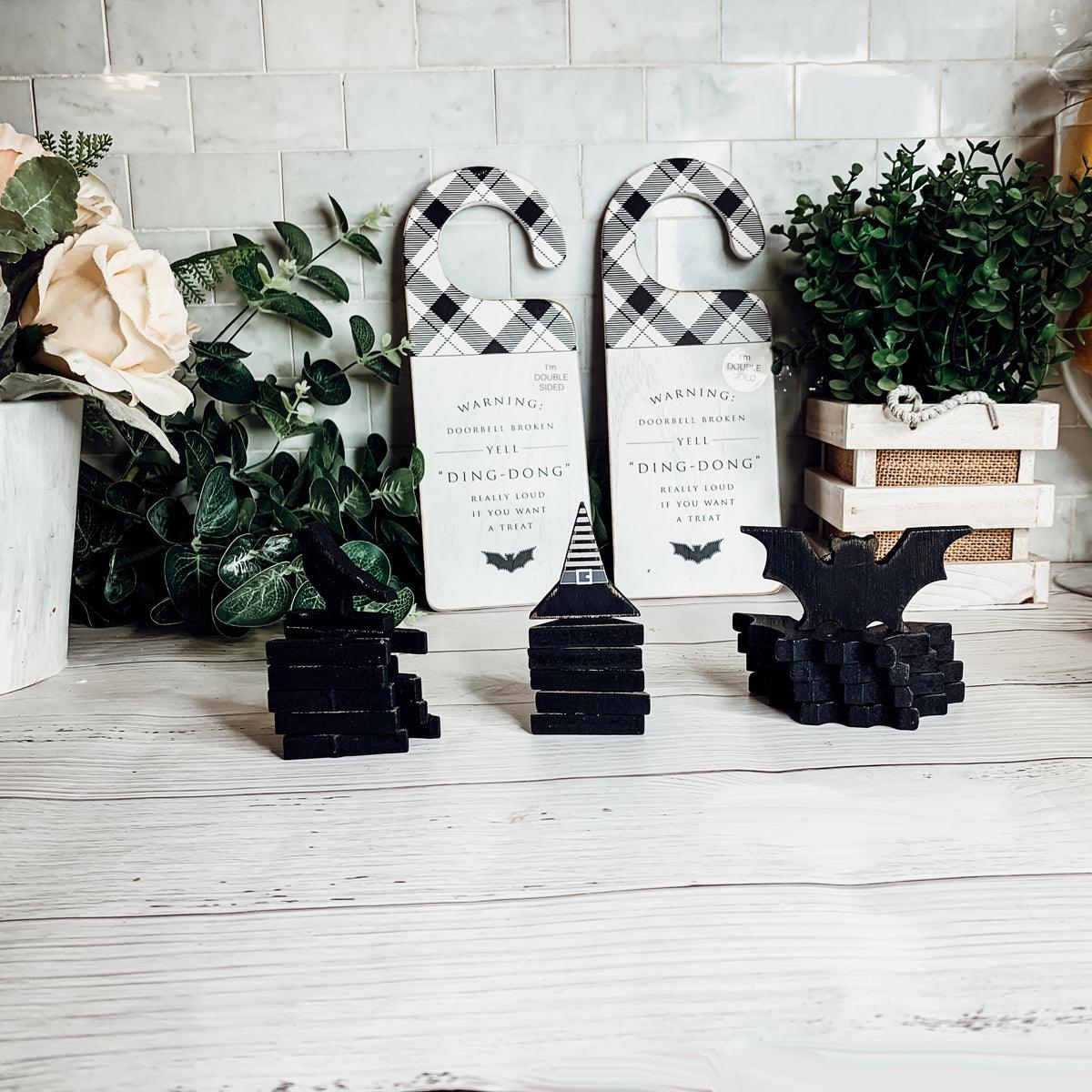 Spooky Little Wooden Halloween Decor – 6 Piece Set