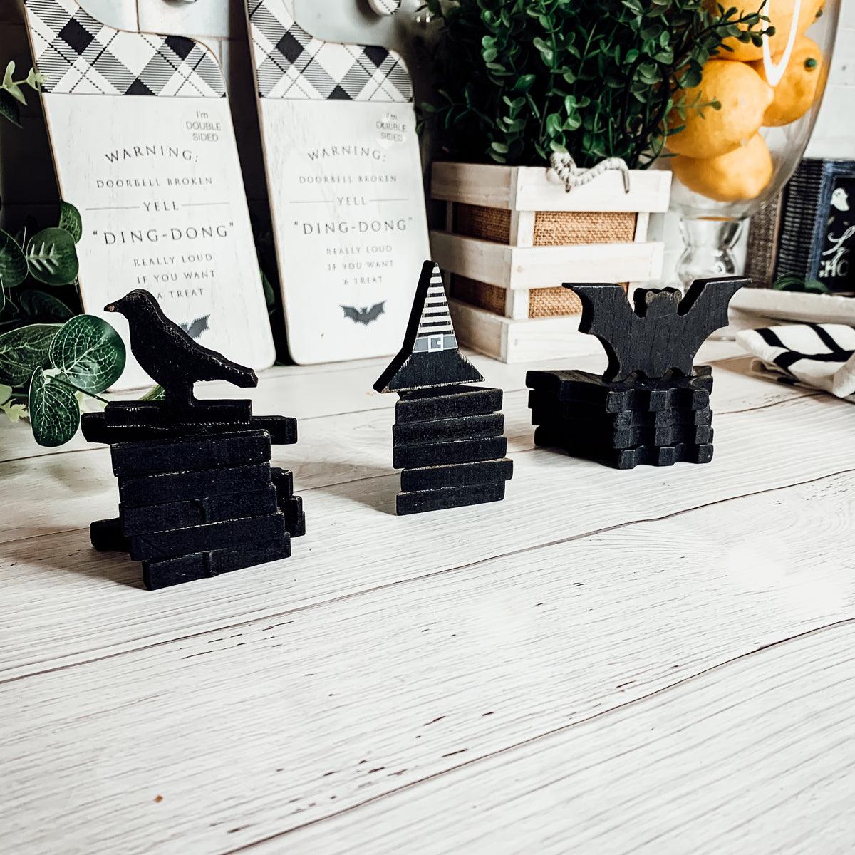 Spooky Little Wooden Halloween Decor – 6 Piece Set