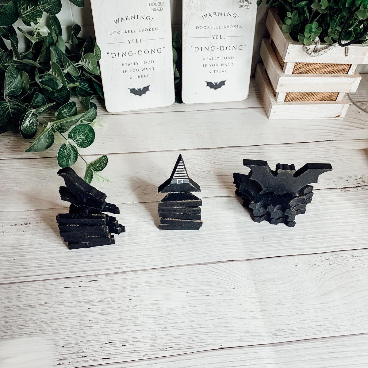 Spooky Little Wooden Halloween Decor – 6 Piece Set