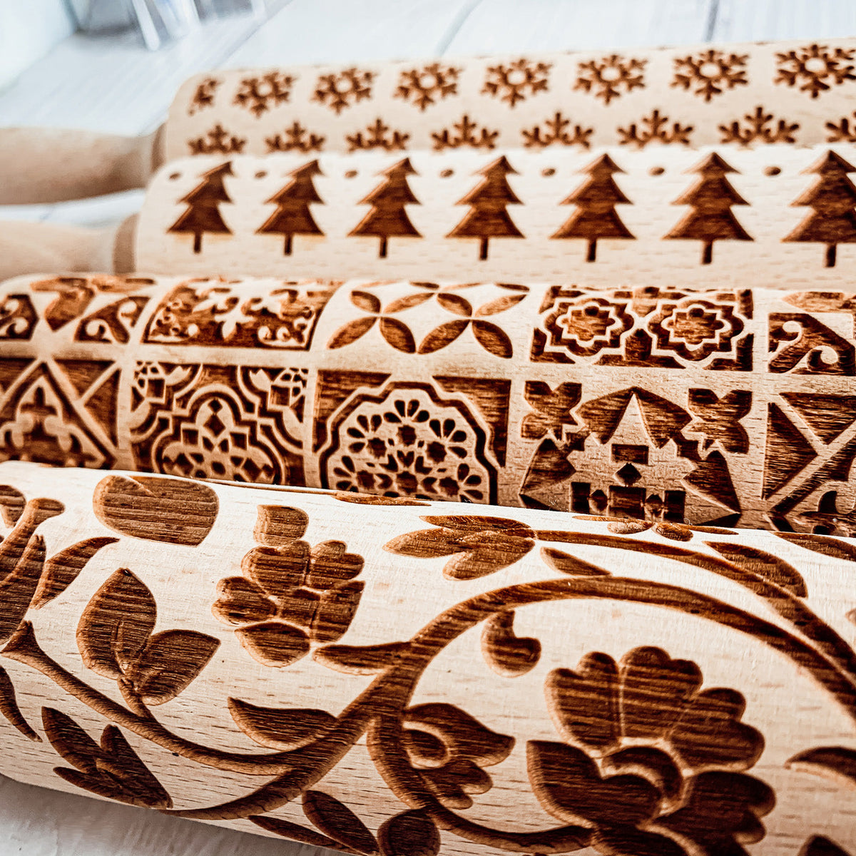 Decorative Embossed Wooden Rolling Pins for Baking