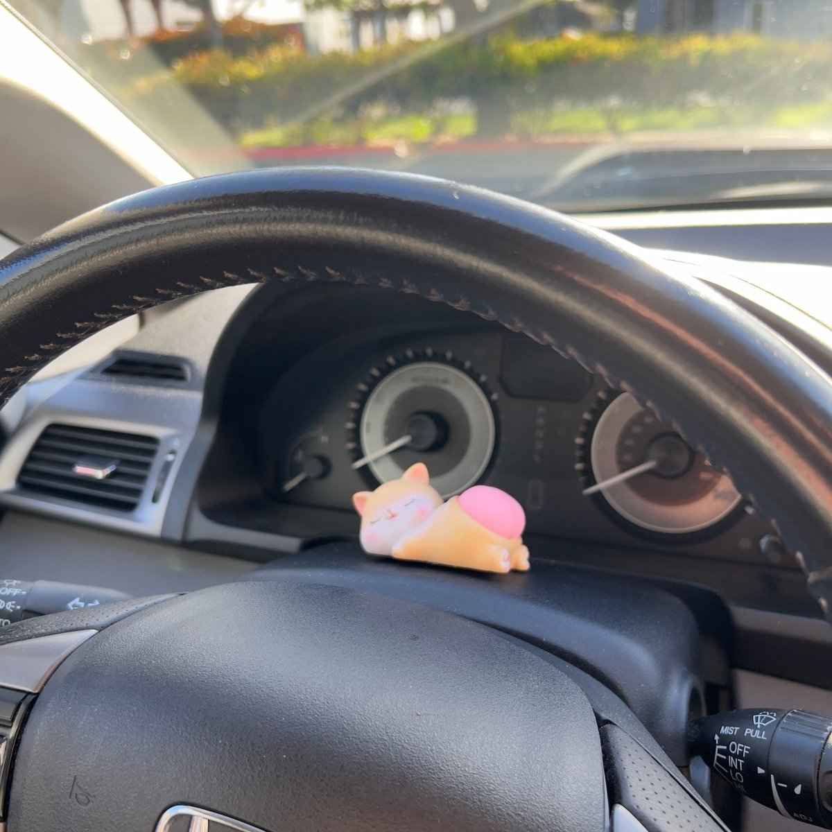 Cute Animal Car Ornament – Resin Bouncy Butt Dashboard Accessory