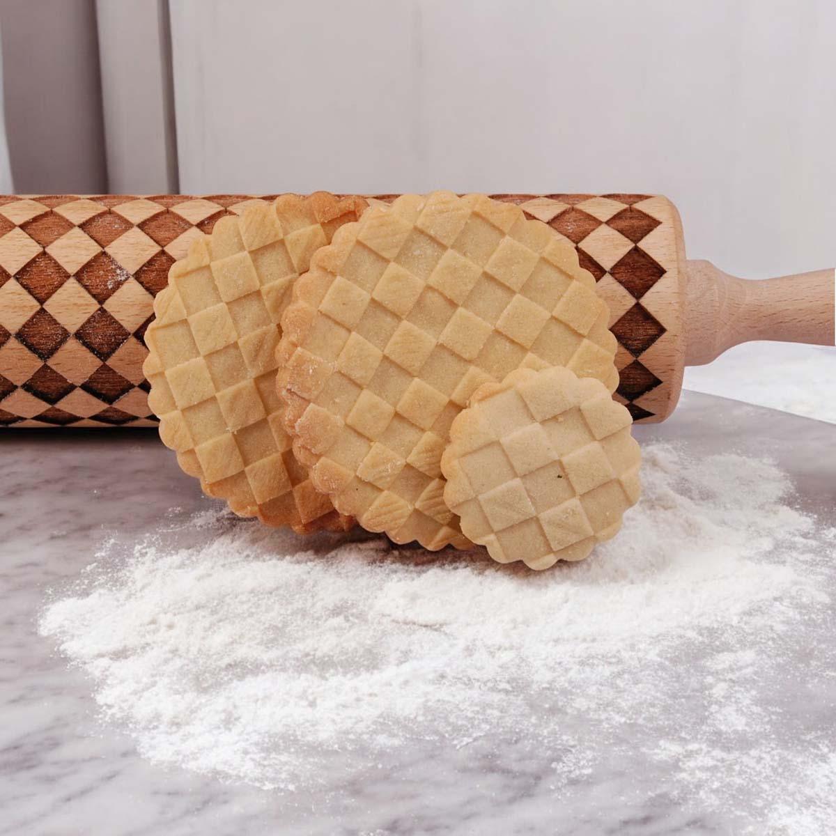 Courtly Check & Diamond Wooden Rolling Pin