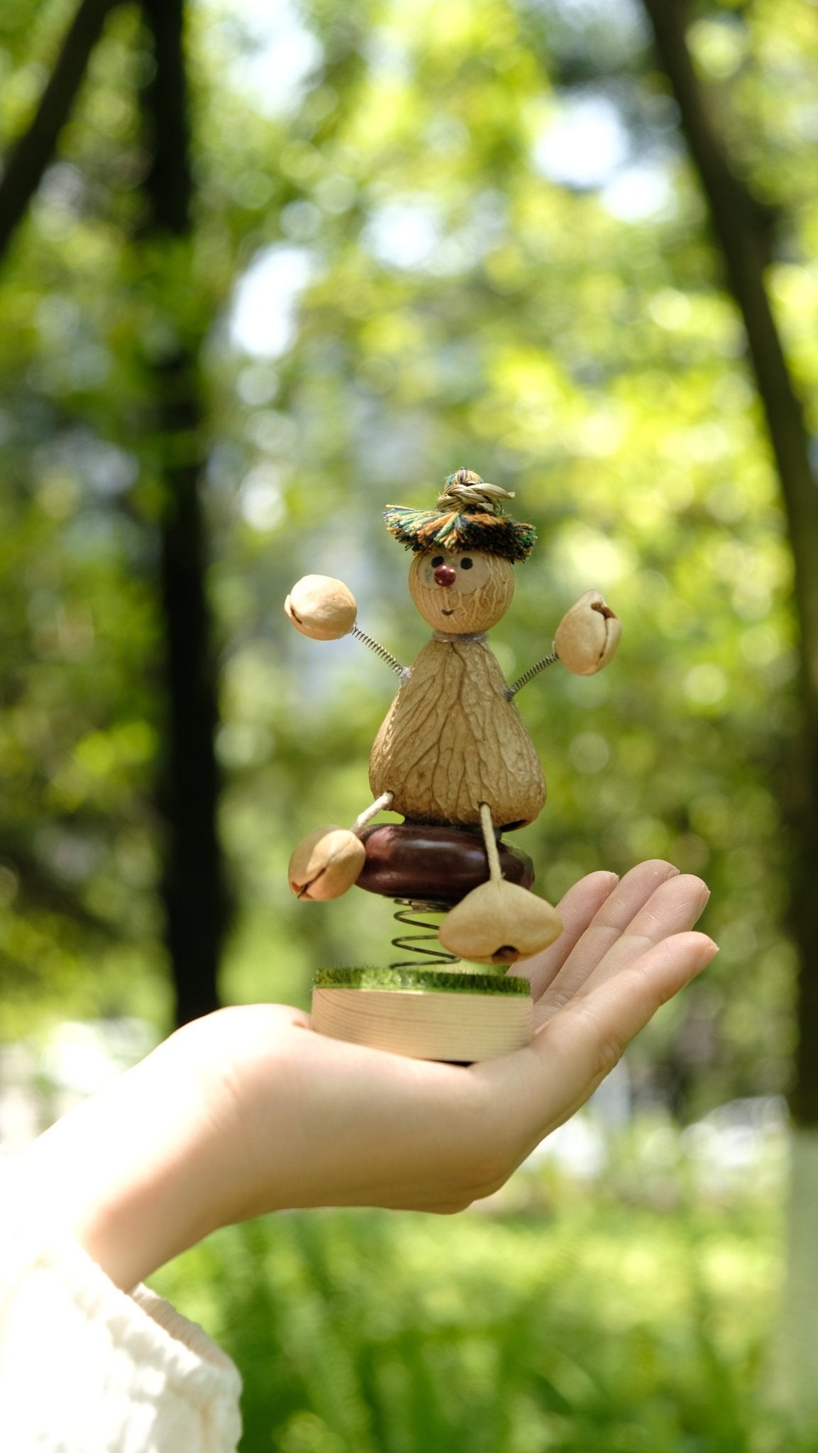 "Little Nut Guardian" Seed Car Ornament